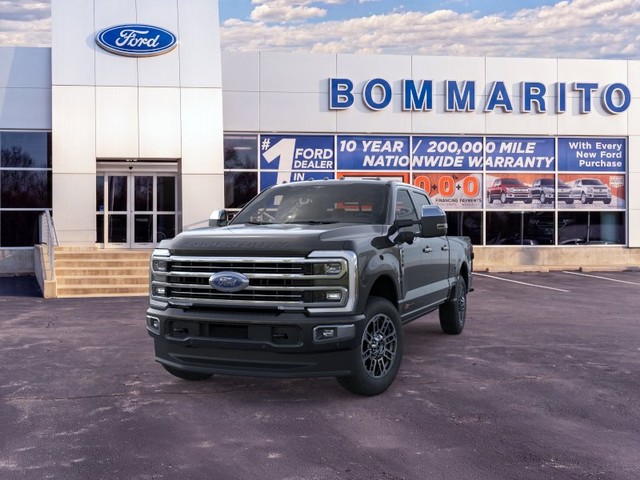 Ford Super Duty F-350 SRW Vehicle Image 02