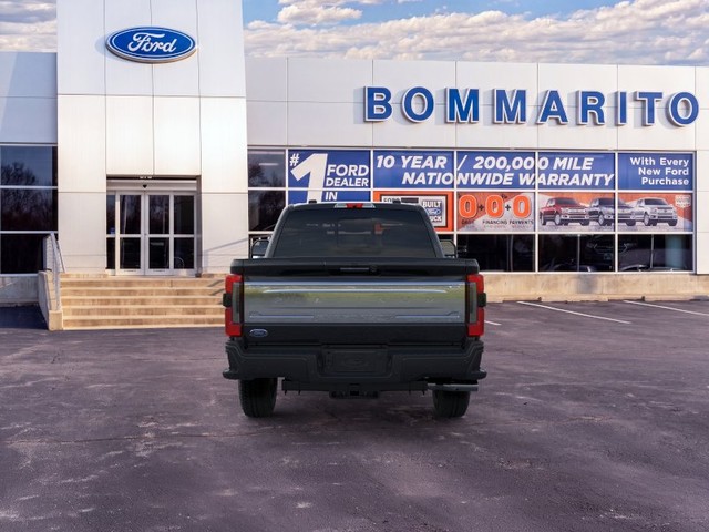 Ford Super Duty F-350 SRW Vehicle Image 05