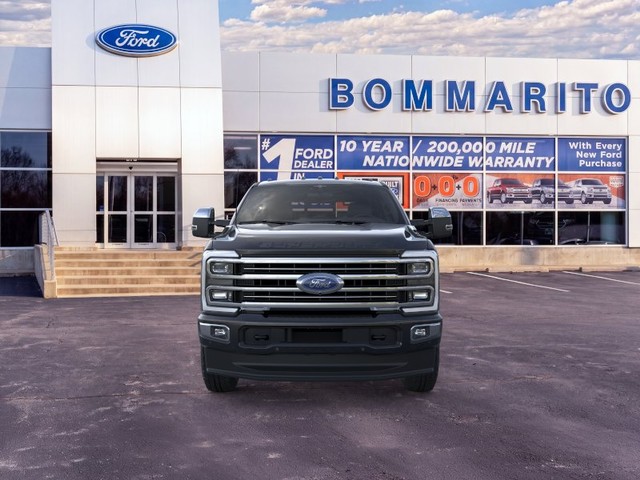 Ford Super Duty F-350 SRW Vehicle Image 06