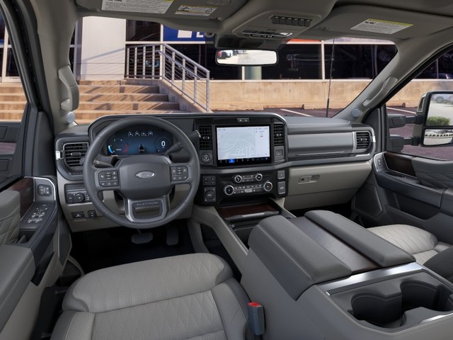 Ford Super Duty F-350 SRW Vehicle Image 09