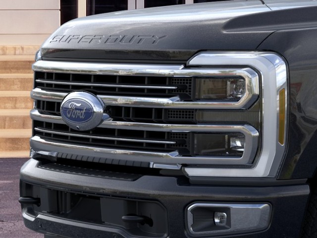 Ford Super Duty F-350 SRW Vehicle Image 17