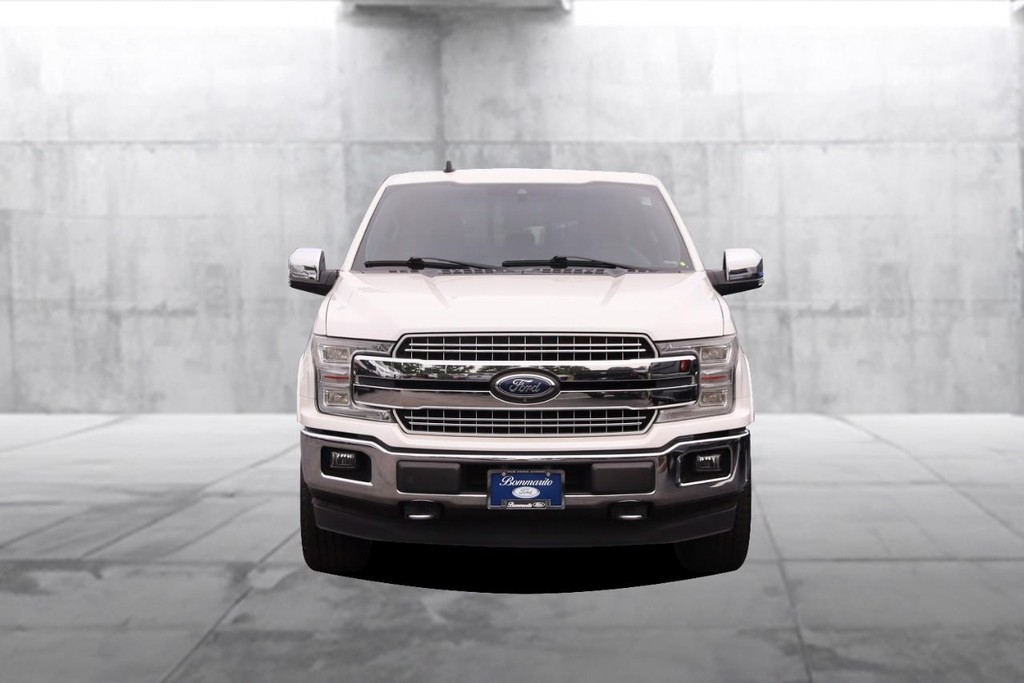 Ford F-150 Vehicle Full-screen Gallery Image 4