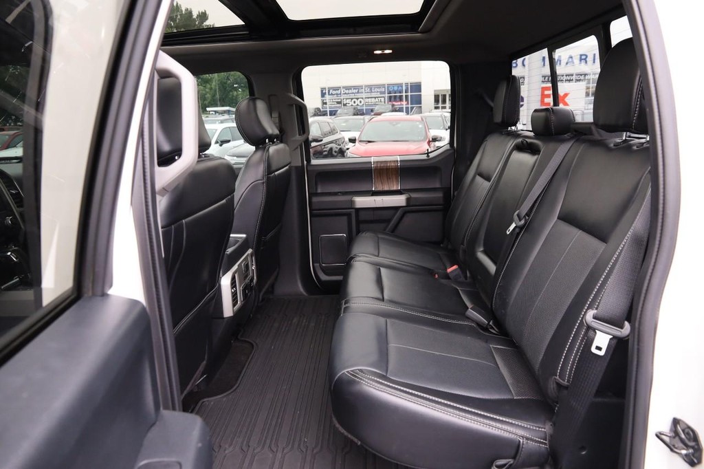 Ford F-150 Vehicle Full-screen Gallery Image 9