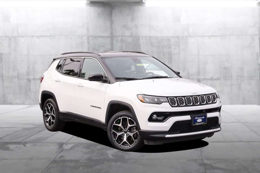 Jeep Compass Vehicle Image 02