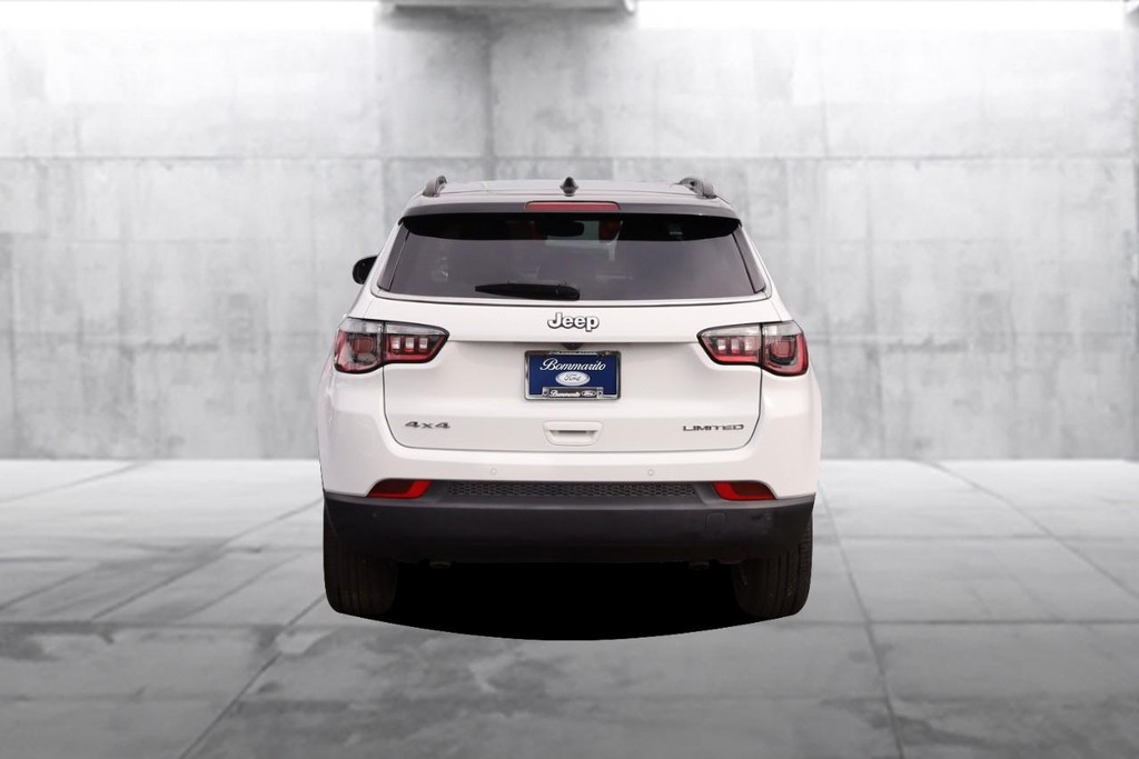 Jeep Compass Vehicle Image 06