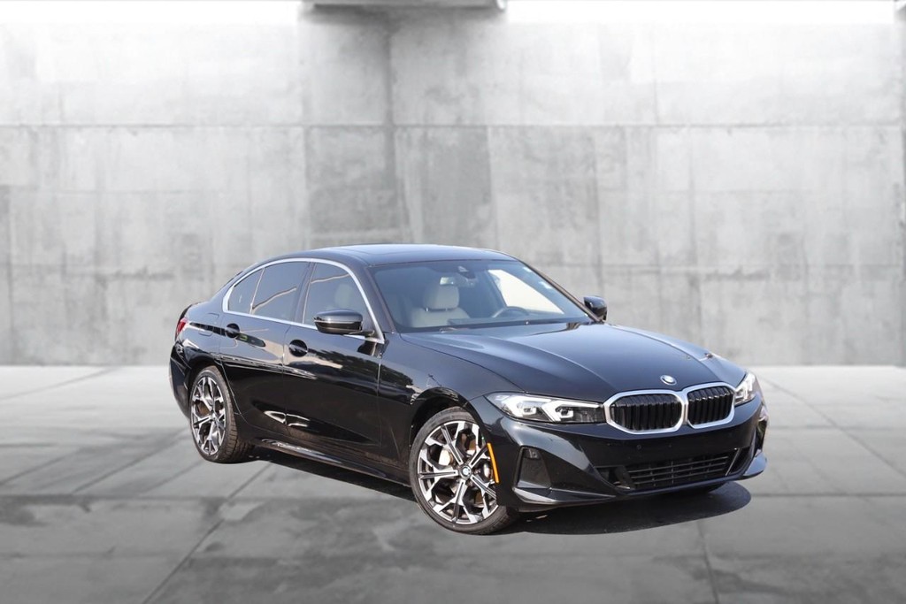 BMW 3 Series Vehicle Image 02