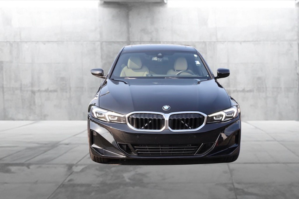 BMW 3 Series Vehicle Image 04