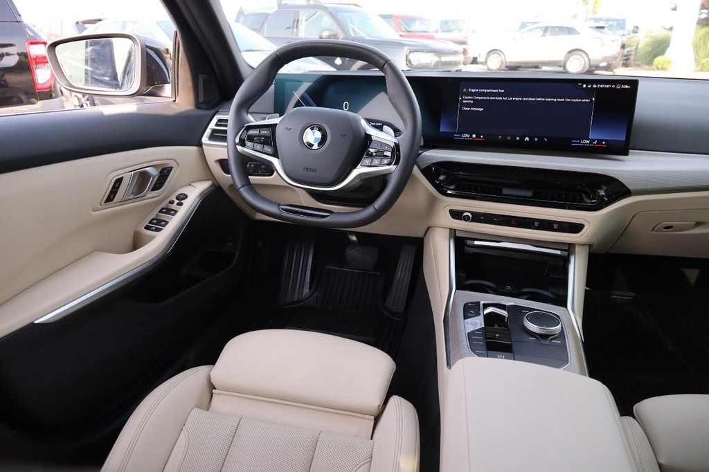 BMW 3 Series Vehicle Image 22
