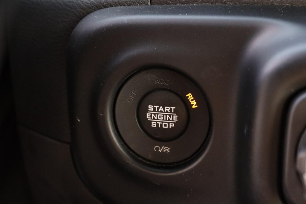 Jeep Gladiator Vehicle Full-screen Gallery Image 14