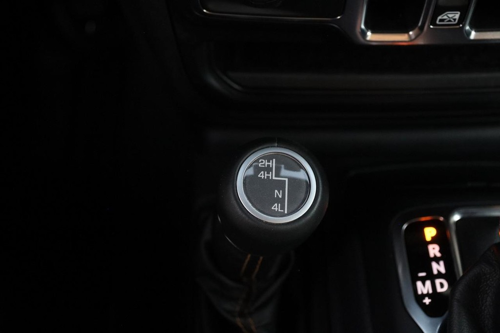 Jeep Gladiator Vehicle Full-screen Gallery Image 19