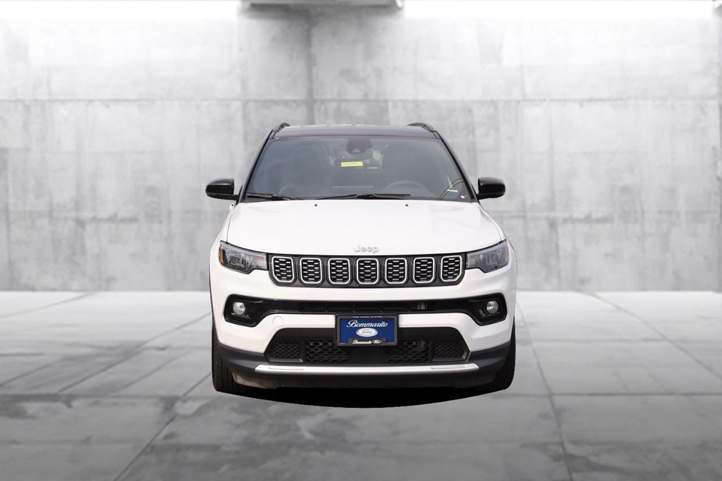 Jeep Compass Vehicle Image 04