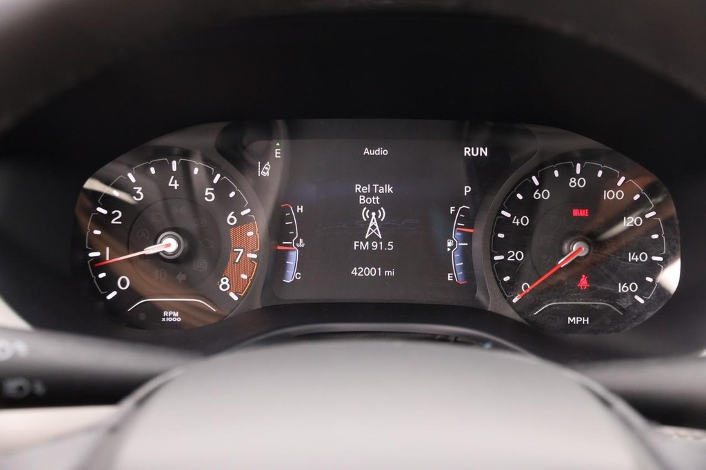 Jeep Compass Vehicle Image 13