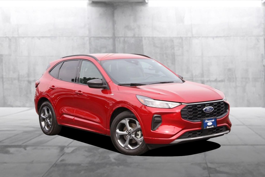 Ford Escape Vehicle Image 02