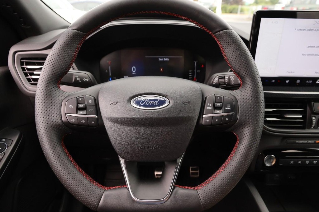 Ford Escape Vehicle Image 11