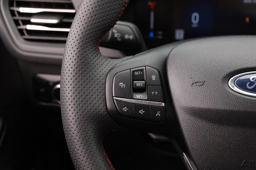 Ford Escape Vehicle Image 12