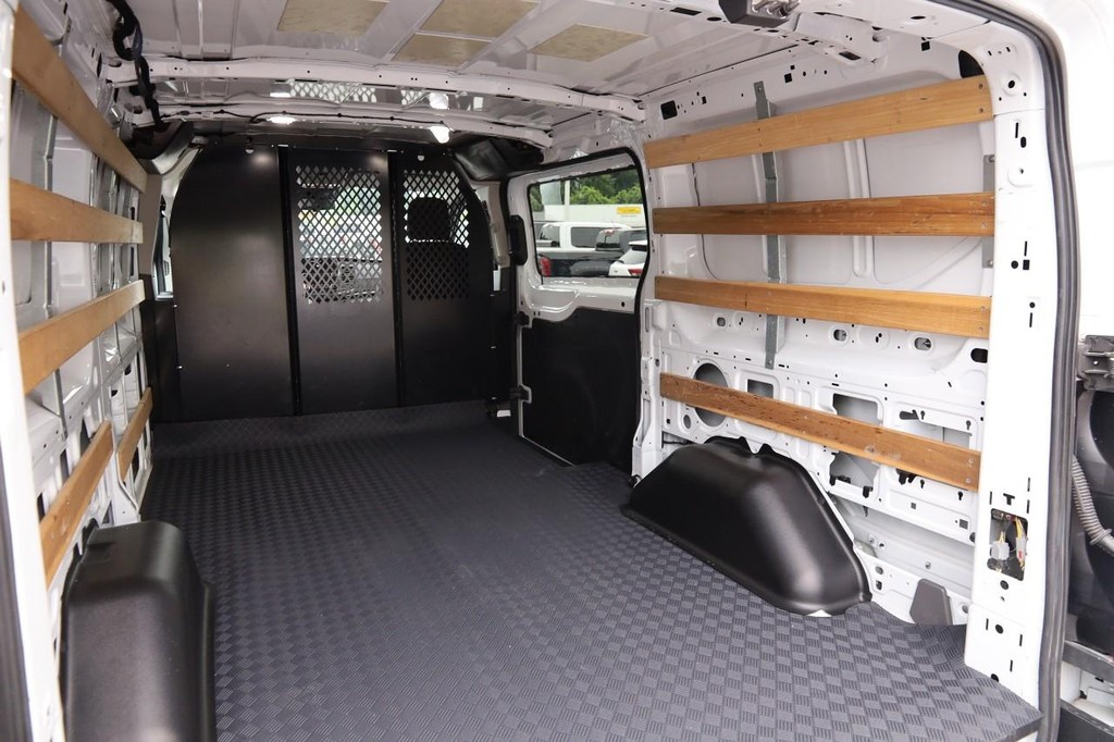 Ford Transit Cargo Van Vehicle Full-screen Gallery Image 8