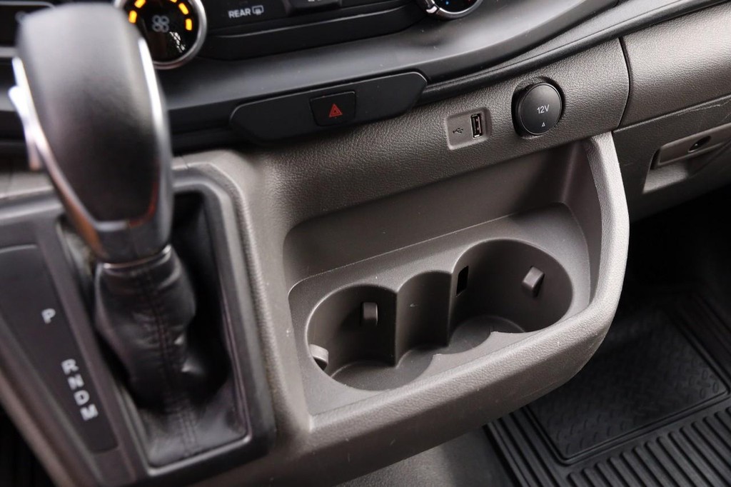Ford Transit Cargo Van Vehicle Full-screen Gallery Image 18