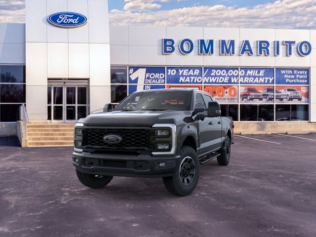 Ford Super Duty F-250 SRW Vehicle Image 02