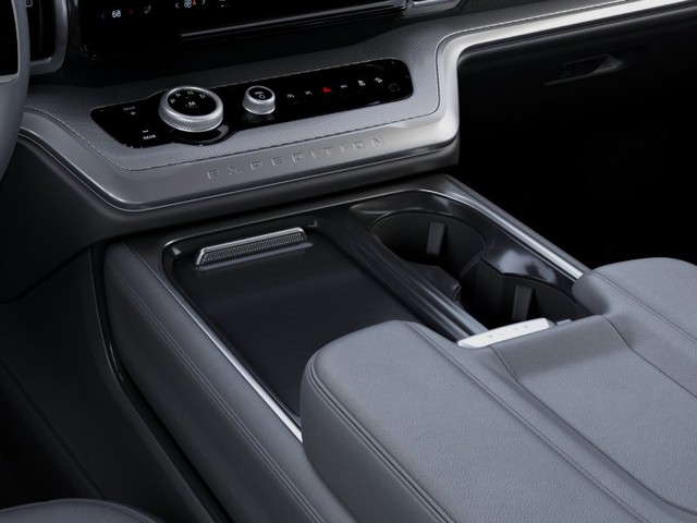 Ford Expedition Vehicle Image 15