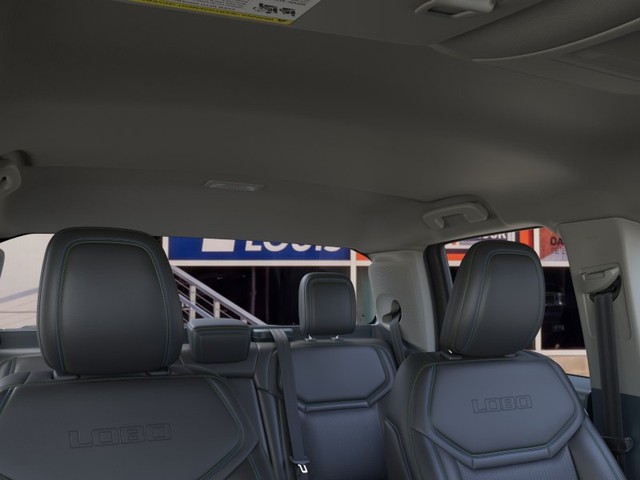 Ford Maverick Vehicle Image 12