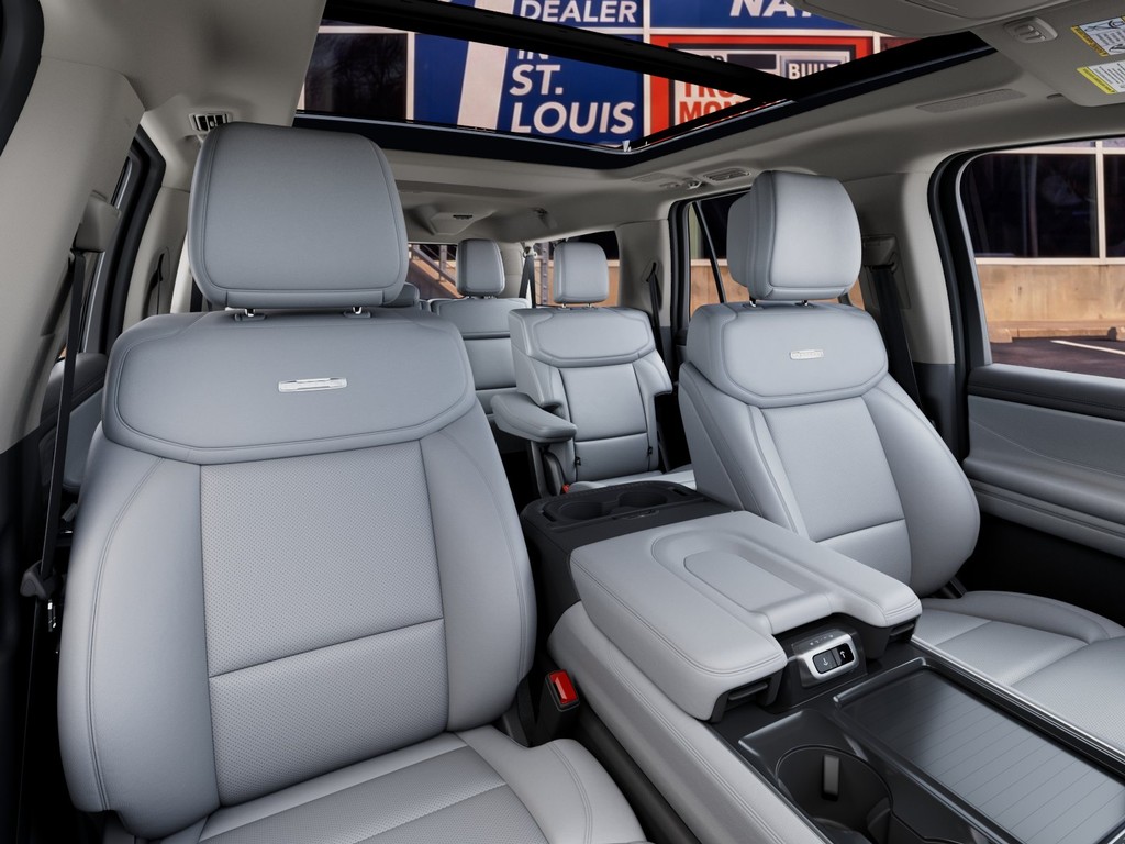 Ford Expedition Max Vehicle Image 10