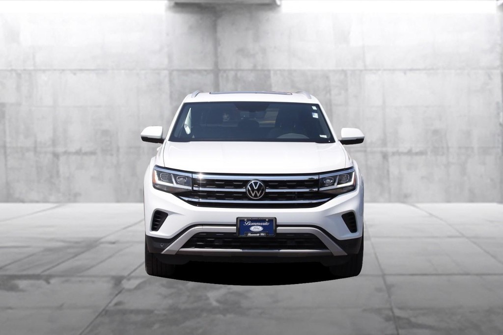 Volkswagen Atlas Cross Sport Vehicle Image 04