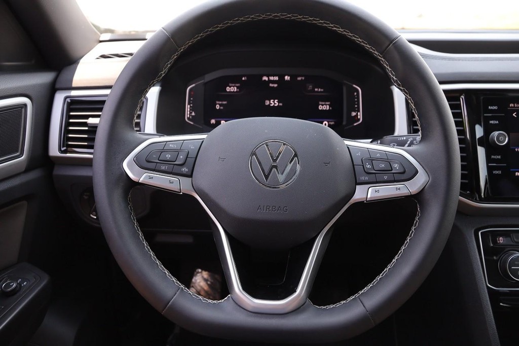 Volkswagen Atlas Cross Sport Vehicle Image 10