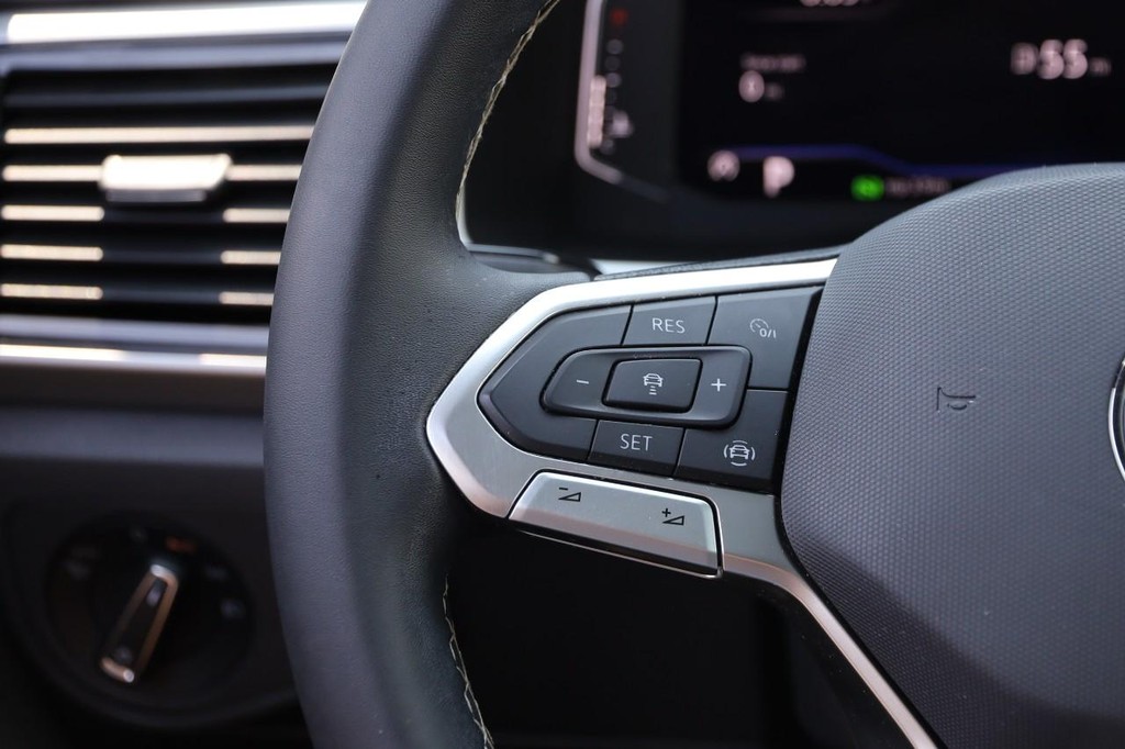 Volkswagen Atlas Cross Sport Vehicle Image 11