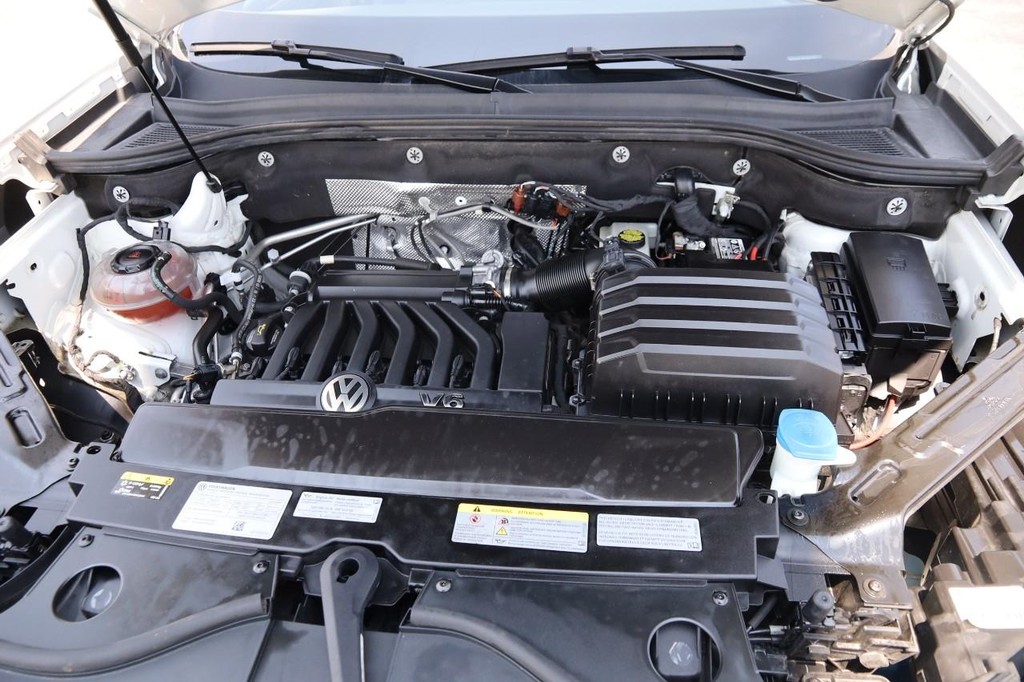 Volkswagen Atlas Cross Sport Vehicle Image 27