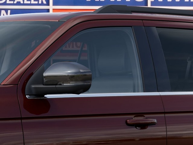 Ford Expedition Max Vehicle Full-screen Gallery Image 20