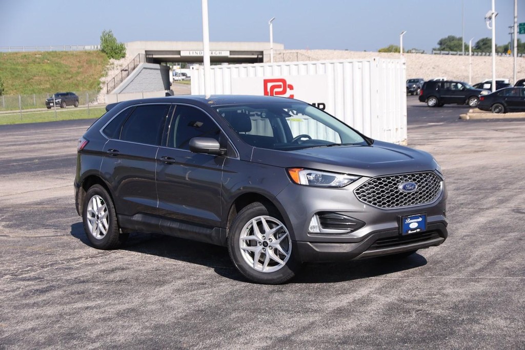 Ford Edge Vehicle Image 02