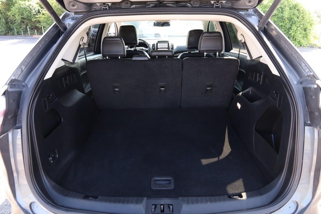 Ford Edge Vehicle Image 07