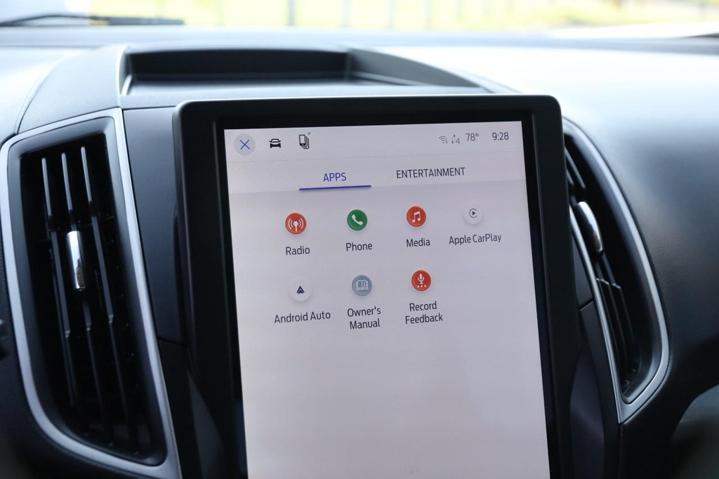 Ford Edge Vehicle Image 18