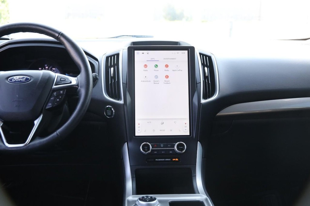 Ford Edge Vehicle Image 26