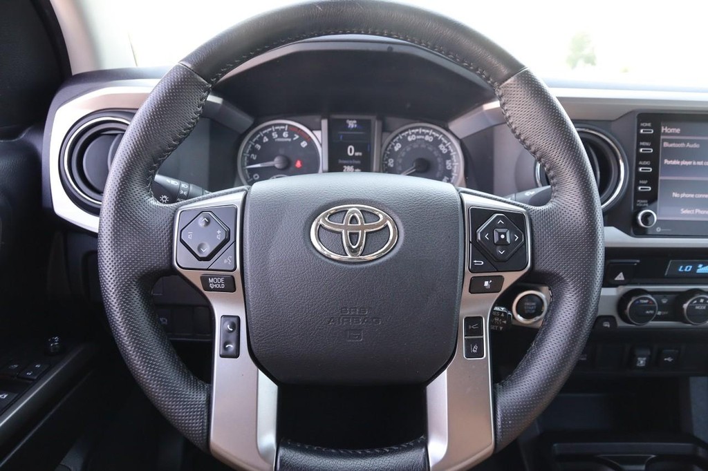 Toyota Tacoma 4WD Vehicle Image 10