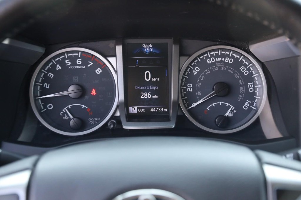 Toyota Tacoma 4WD Vehicle Image 13