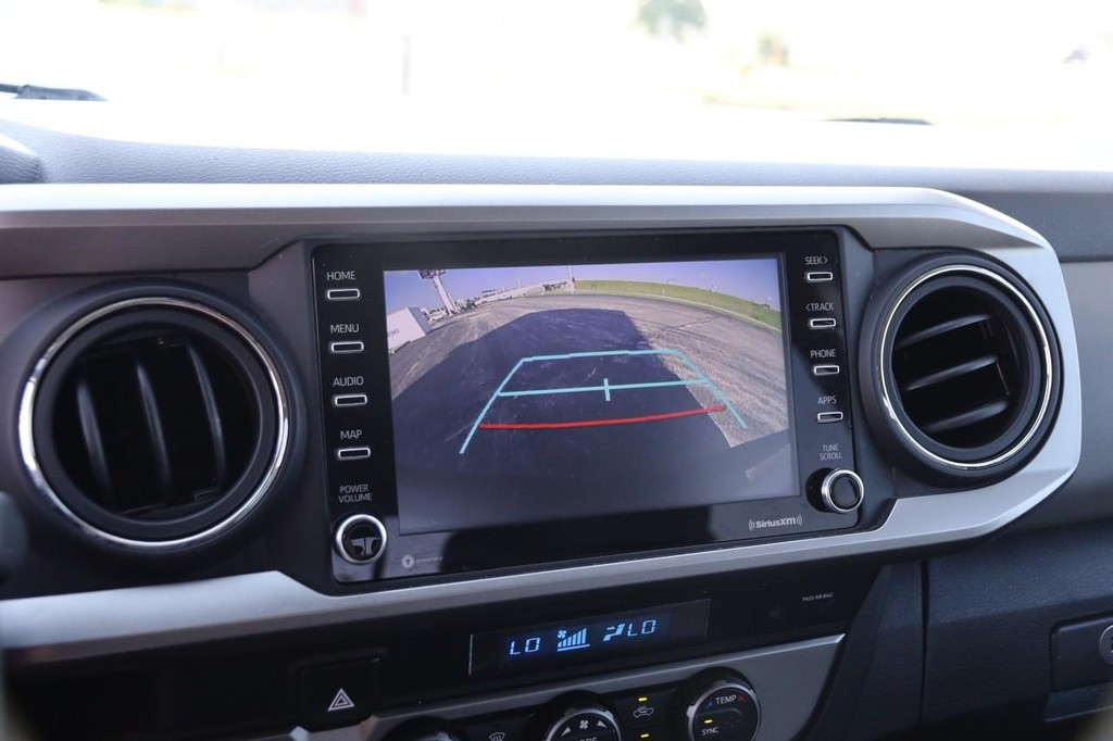 Toyota Tacoma 4WD Vehicle Image 16