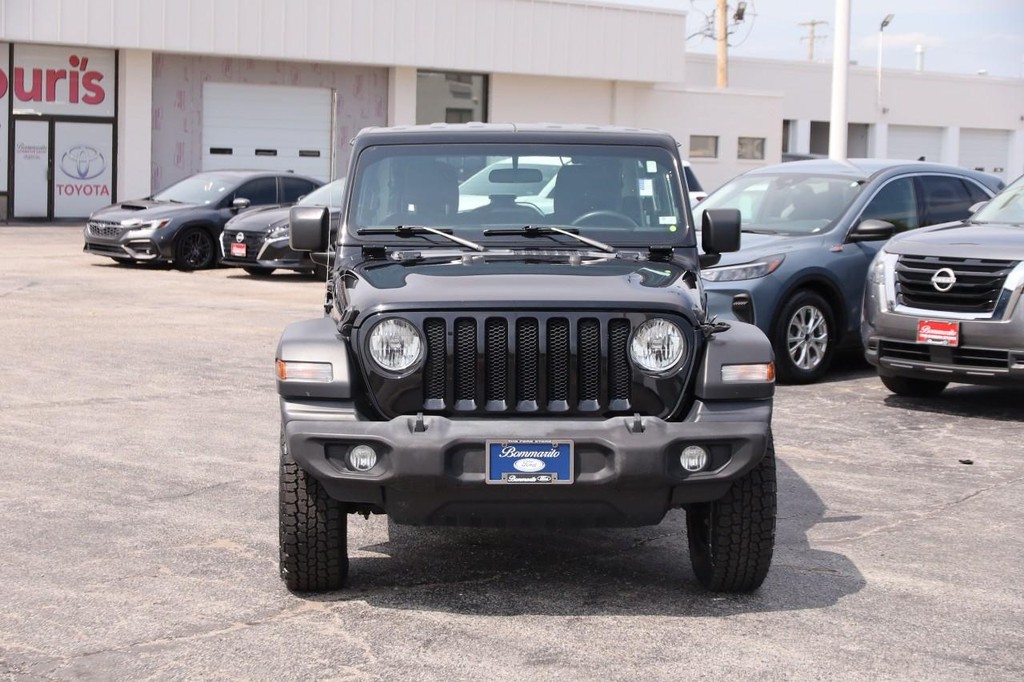Jeep Wrangler Unlimited Vehicle Image 04