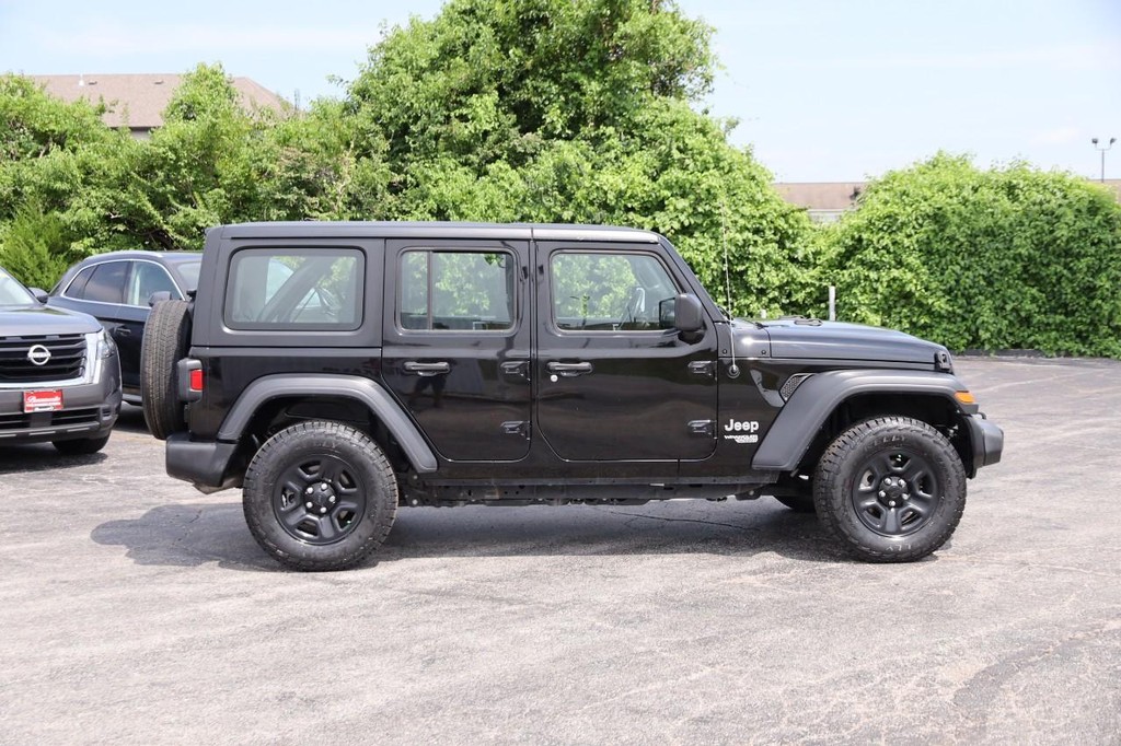 Jeep Wrangler Unlimited Vehicle Image 05