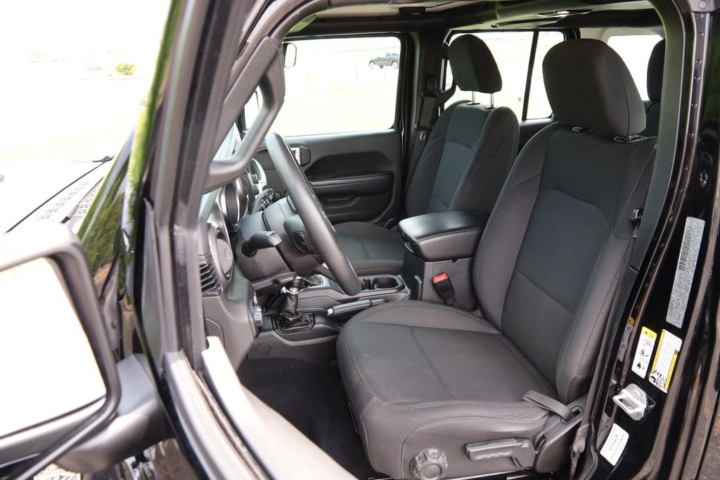 Jeep Wrangler Unlimited Vehicle Image 08