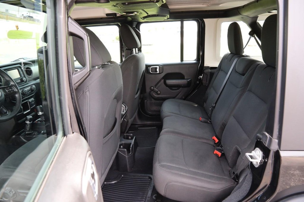 Jeep Wrangler Unlimited Vehicle Image 09