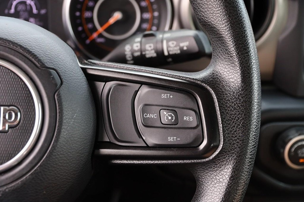 Jeep Wrangler Unlimited Vehicle Image 12