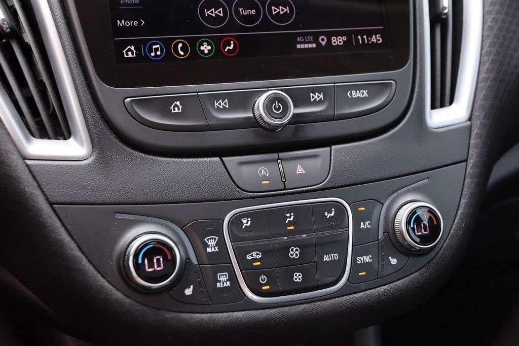 Chevrolet Malibu Vehicle Image 17