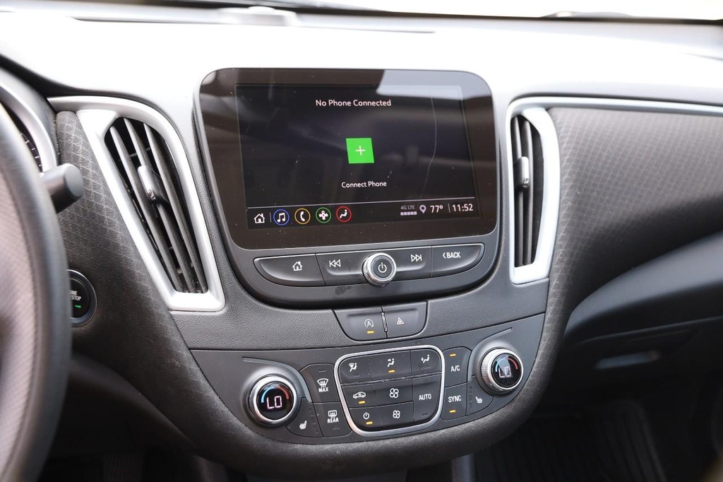 Chevrolet Malibu Vehicle Image 15