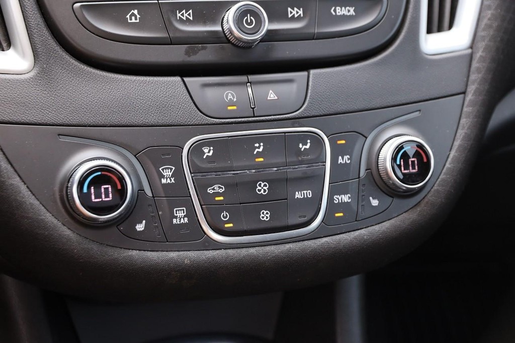 Chevrolet Malibu Vehicle Image 17