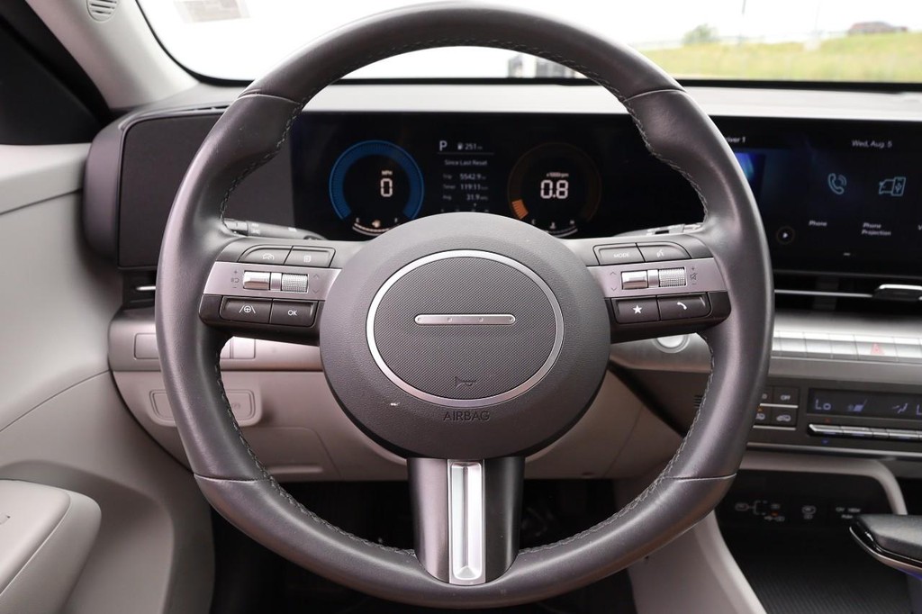 Hyundai Kona Vehicle Image 10