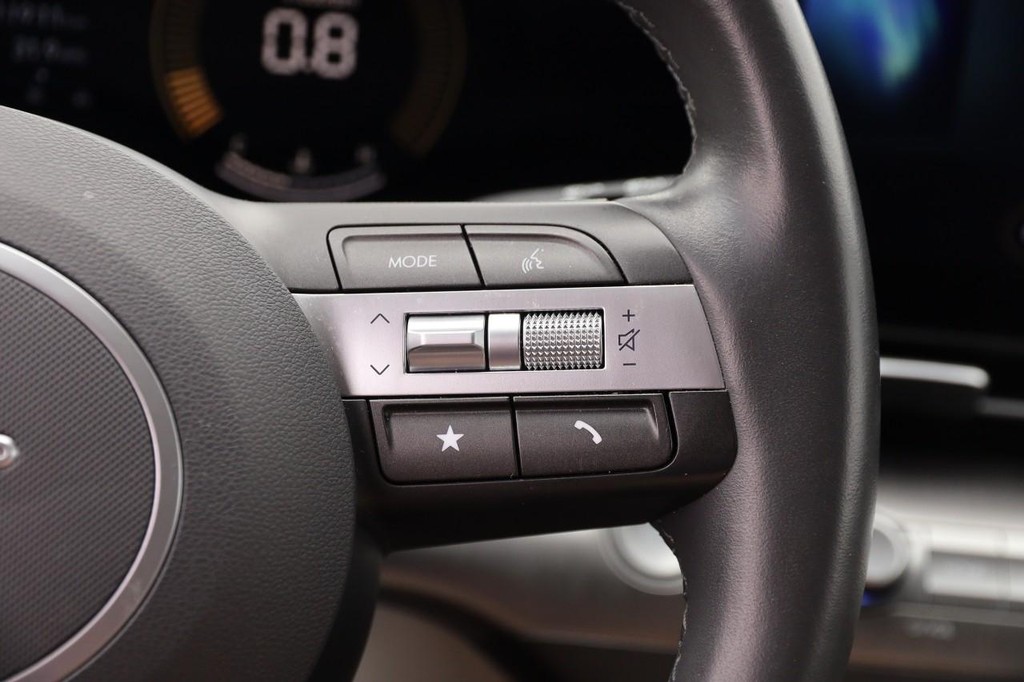 Hyundai Kona Vehicle Image 12