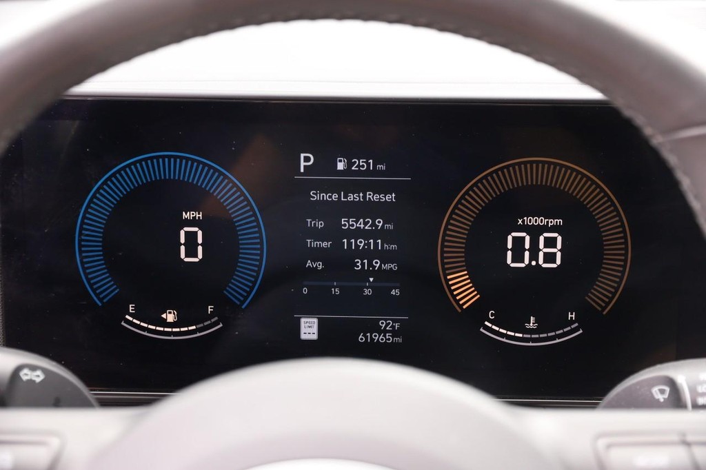 Hyundai Kona Vehicle Image 13