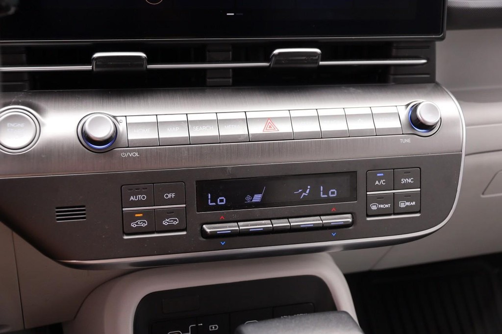 Hyundai Kona Vehicle Image 18