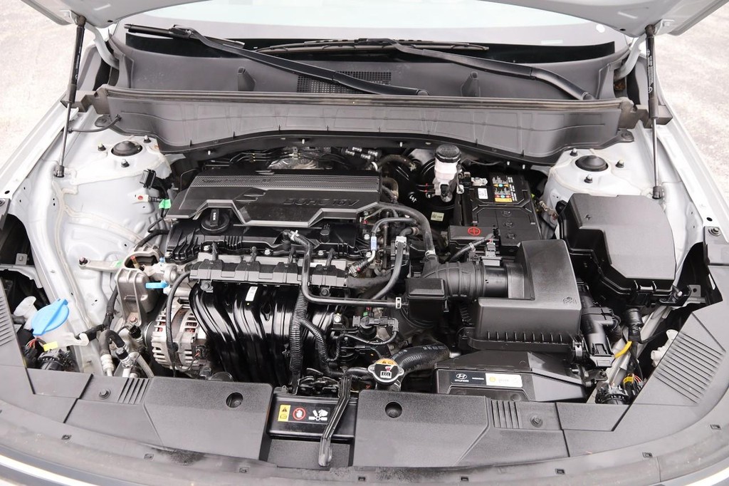 Hyundai Kona Vehicle Image 29